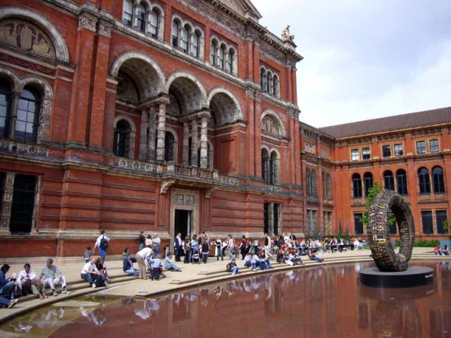 Victorian buildings in London