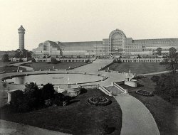 The Crystal Palace at Sydenham Hill, 1854. Photo by Philip Henry Delamotte © a Commons